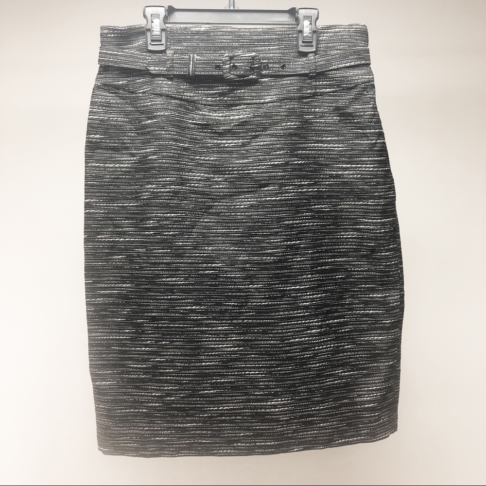 Nine West Black-Multi Skirt. NWT. Size 8